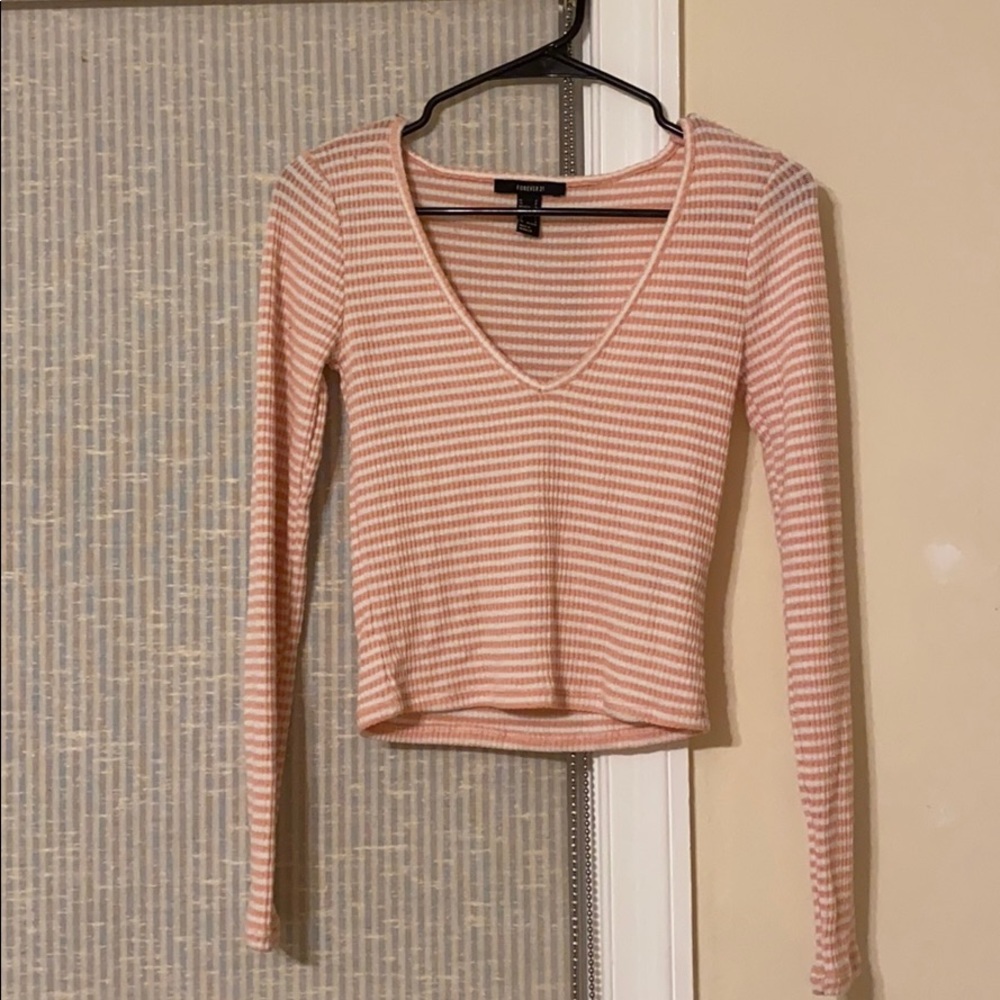 long sleeved forever 21 top